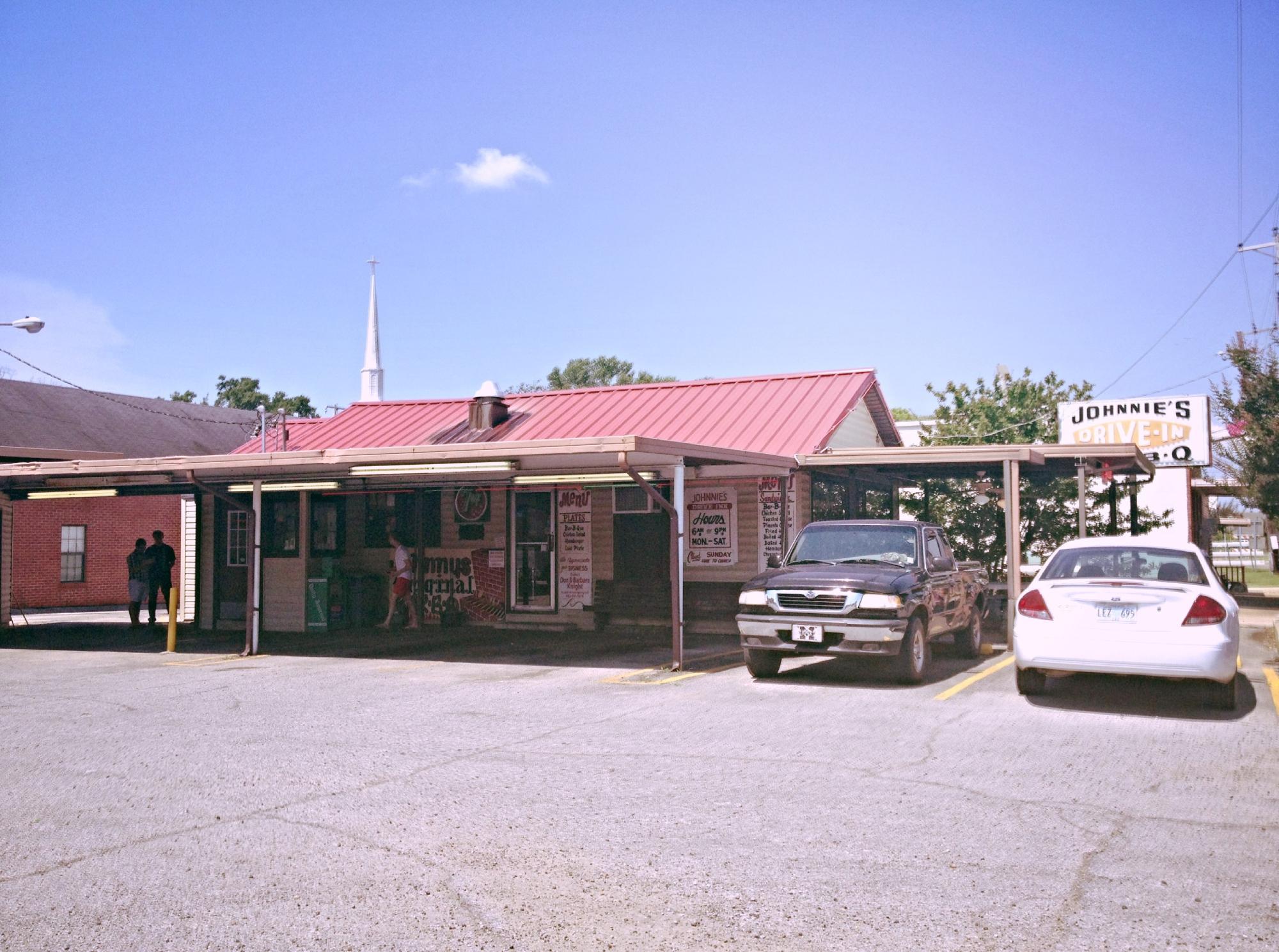 Johnnie`s Drive In